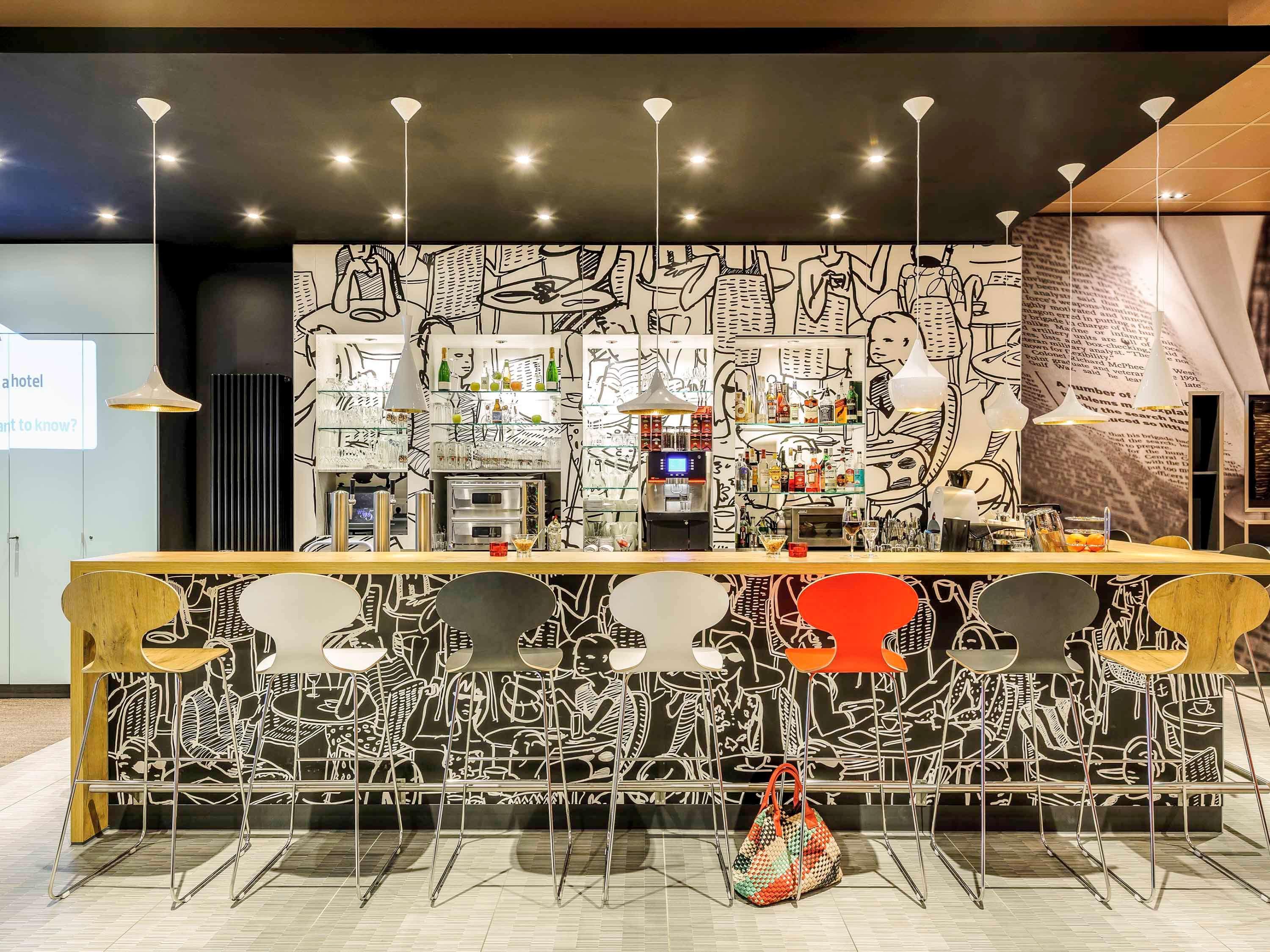 Ibis Hauptbahnhof 3* Berlino